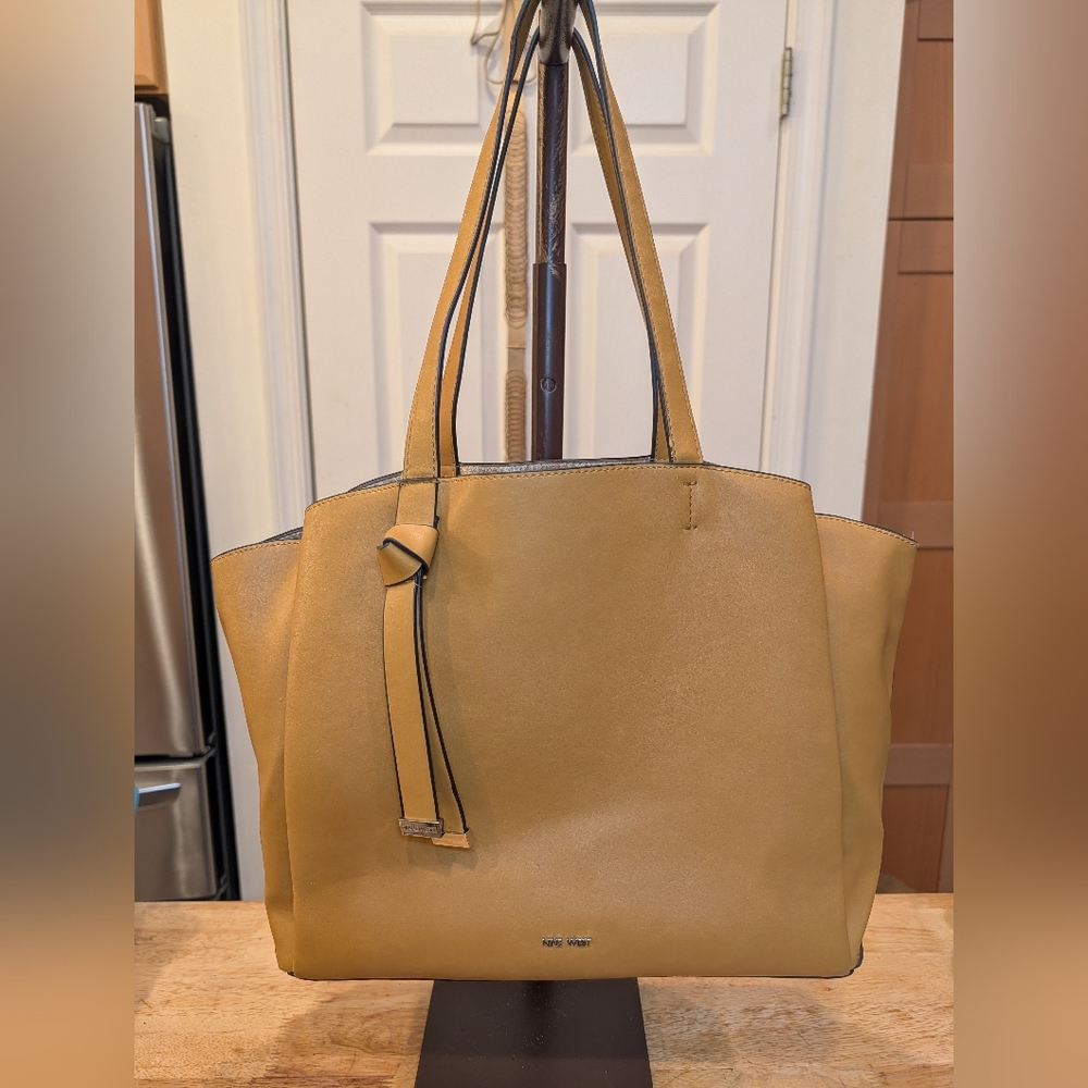 Nine West Gaya Tote Bag EUC
